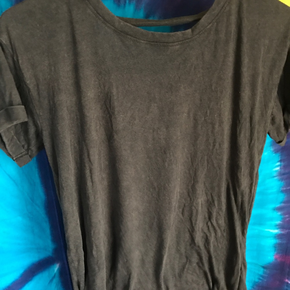 FOREVER 21 OPEN BACK TEE